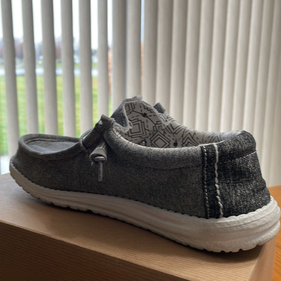 Hey Dude Wally B Stretch Shoes - Picture 9 of 14